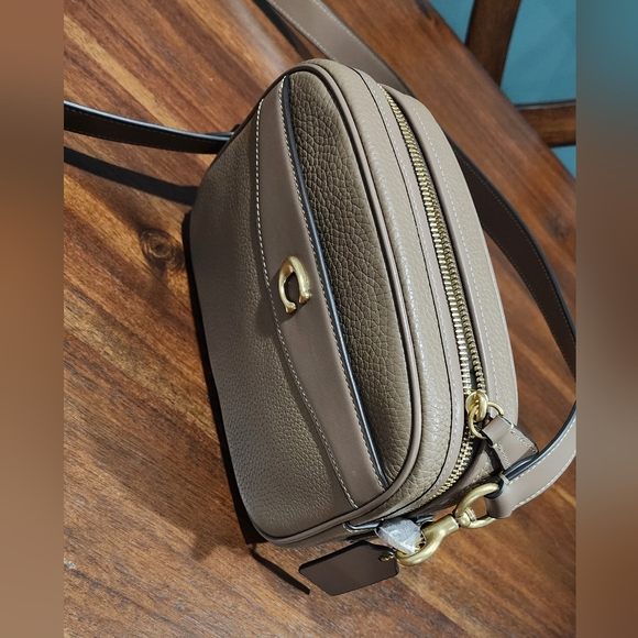 Coach Camera Bag - Picture 5 of 11